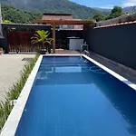 Casa Espacosa Com Piscina Em Ubatuba