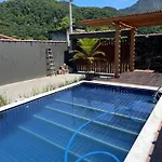 Casa Espacosa Com Piscina Em Ubatuba