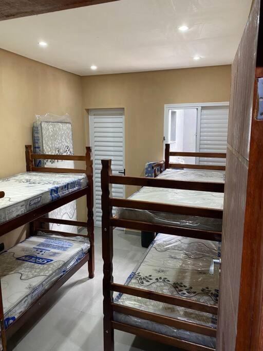 Casa de férias Casa Espacosa Com Piscina Em *