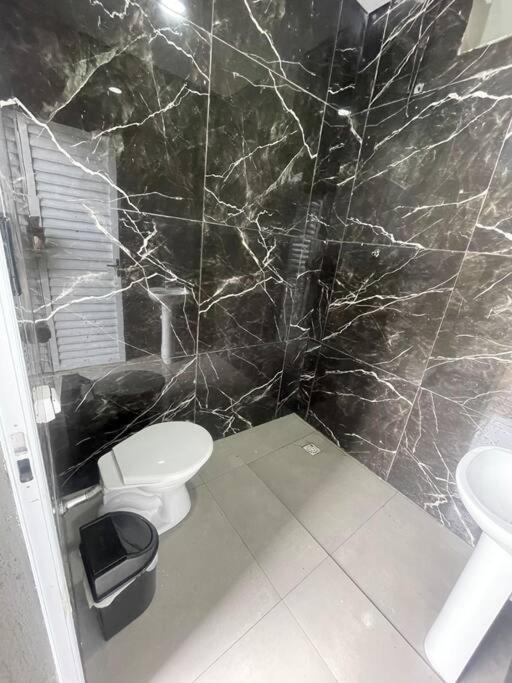 Casa Espacosa Com Piscina Em Casa de férias